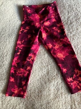 New Old Navy Active Wear Pants . Size small
